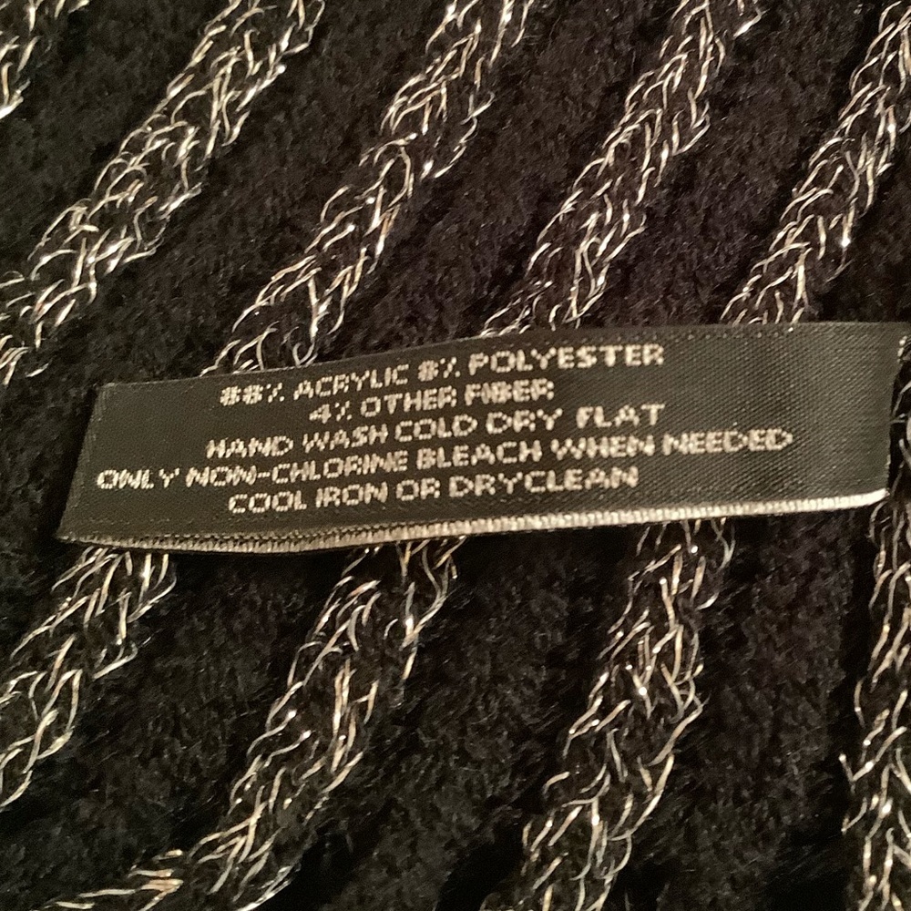 Dillards Oblong Scarf - Picture 5 of 5